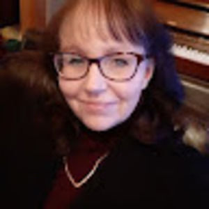 Meet your Posher, Elizabeth